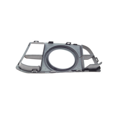 Вставка бампера (під протитуманку) BMW 5 (F10/F11) 09-17 (M-Technic) (R)
