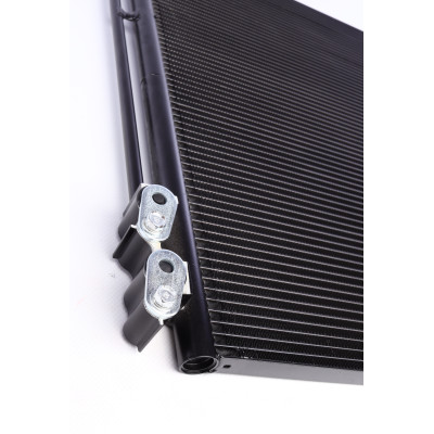 Радіатор кондиціонера BMW 5 (F10/F11)/6 (F12/F13) 11-18