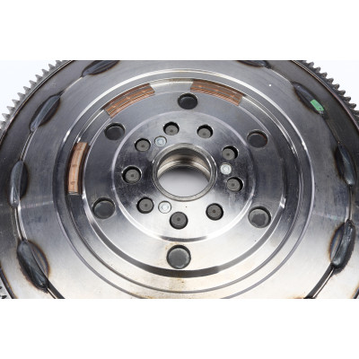 Демпфер зчеплення BMW M5 (E60-E64) 04-09 (373kw) S85 B50 A