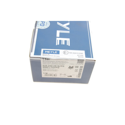 Колодки гальмівні (передні) BMW 1 (F20/F21)/ 3 (F30/F31/F34)/ i8 (I12) 11- (Brembo) B47/N13/N47/N55