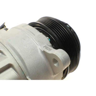 Компресор кондиціонера BMW 3 (F30/F80)/5 (F10//F11)/7 (F01/F02/F03) 2.0i/3.0D 08-18 N20/N26/N57