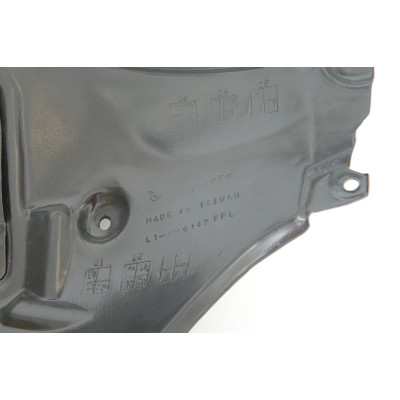 Підкрильник (передній/передня частина) BMW 3 (F30) 11-18 (L)