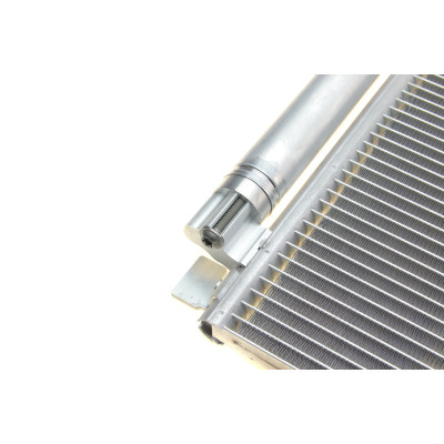 Радіатор кондиціонера BMW 1 (F20/F21)/3 (F30/F80) 11-