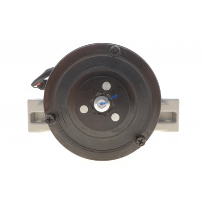 Компресор кондиціонера BMW 1 (E87)/3 (E90) 04-11 M47/N46 Компресор кондиціонера BMW 1 (E87)/3 (E90) 04-11 M47/N46