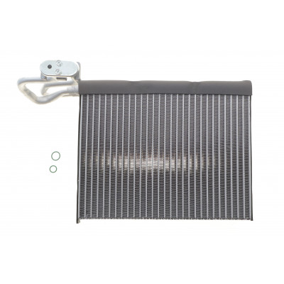 Радіатор кондиціонера BMW X5 (E70/F15/F85)/X6 (E71/E72/F16/F86) 06- (випаровувач) Радіатор кондиціонера BMW X5 (E70/F15/F85)/X6 (E71/E72/F16/F86) 06- (випаровувач)