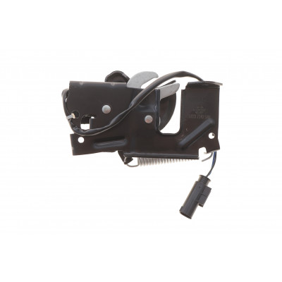Замок капоту BMW 3 (F30/F80) 12-19 (L) Замок капоту BMW 3 (F30/F80) 12-19 (L)